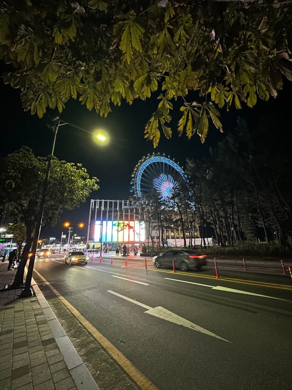 Sokcho Eye di malam hari